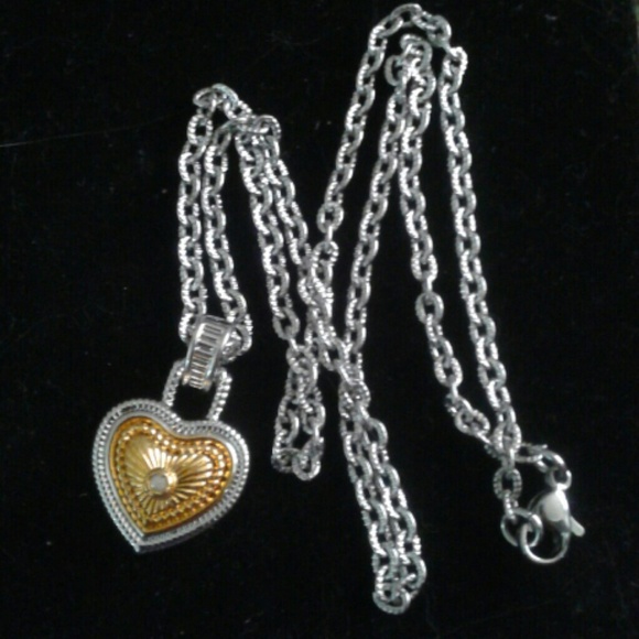 Jewelry - Nwot silver & gold tone stsinless steel heart